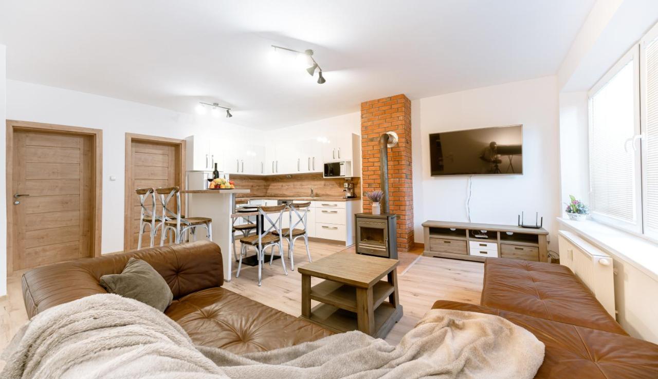Apartman Mary Stola Bagian luar foto